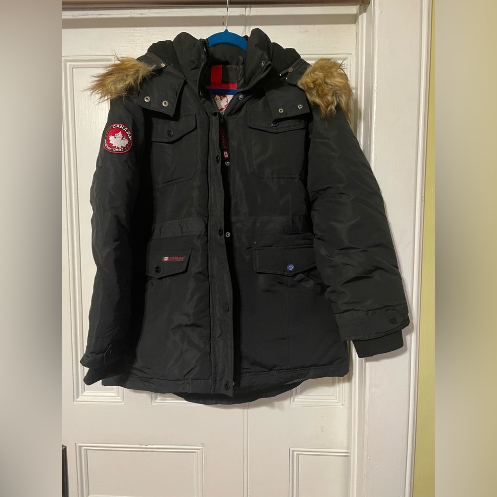 Brand New Canada weather gear